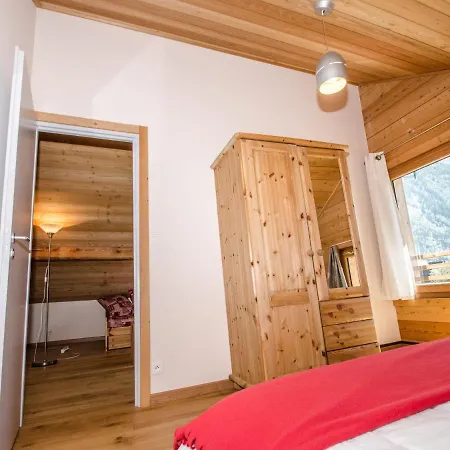 Inviting Apartment In Chamonix With Mountain View * Шамони