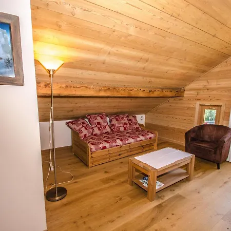 Inviting Apartment In Chamonix With Mountain View Апартаменты Шамони