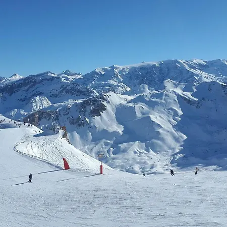 Inviting Apartment In Chamonix With Mountain View Апартаменты